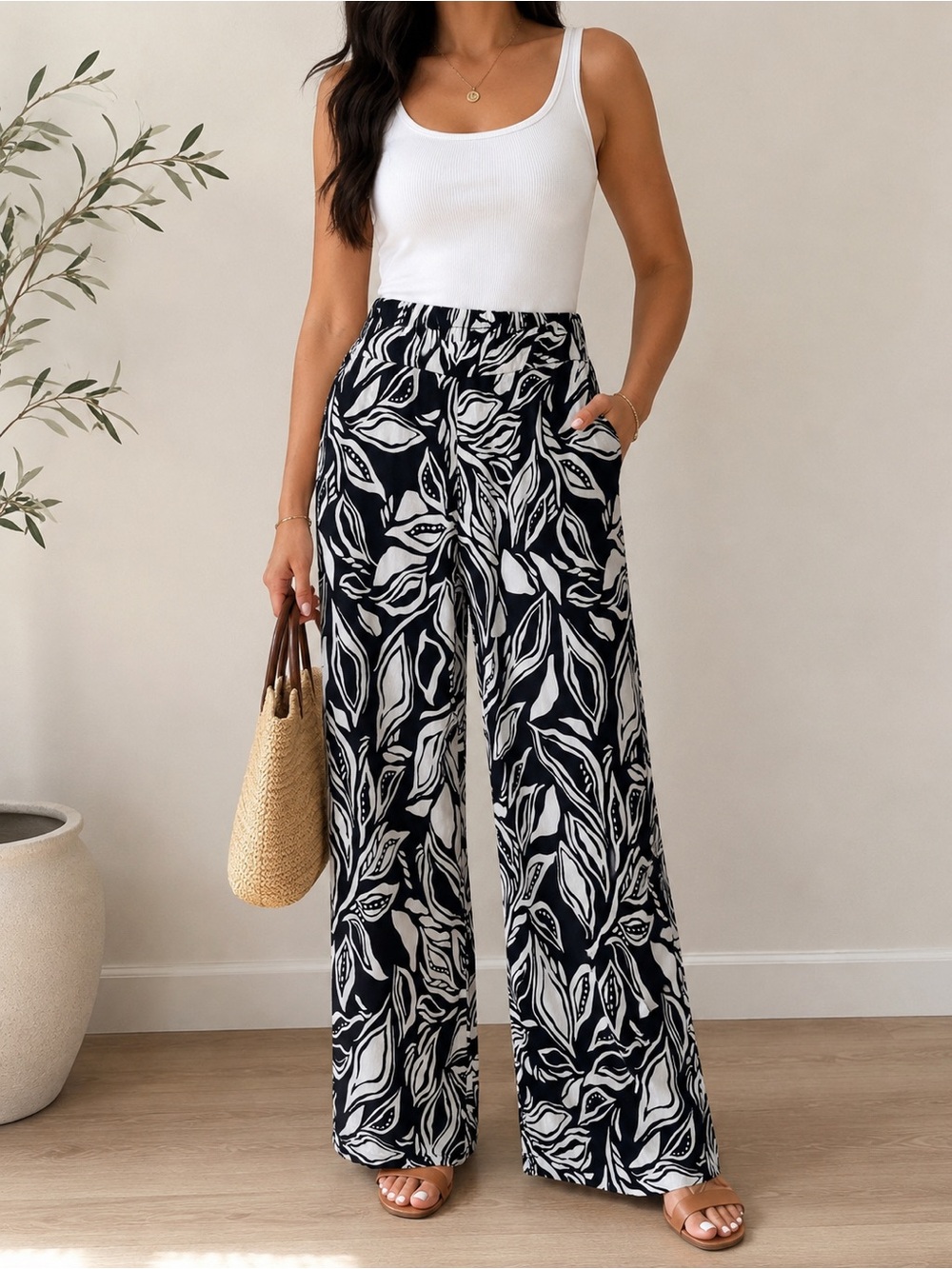 Black & White Wide-Leg Leaf Print Pants